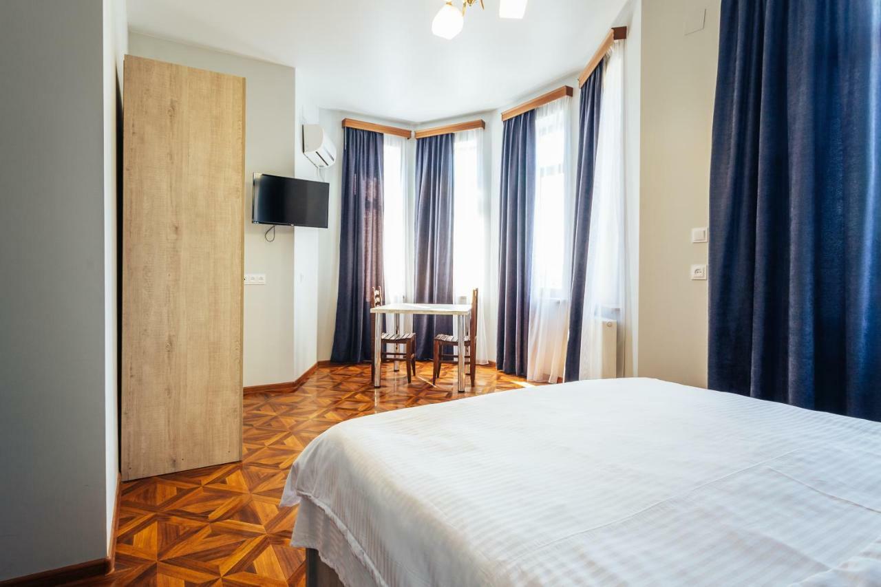 Memory House Hotel คูทายสิ ภายนอก รูปภาพ